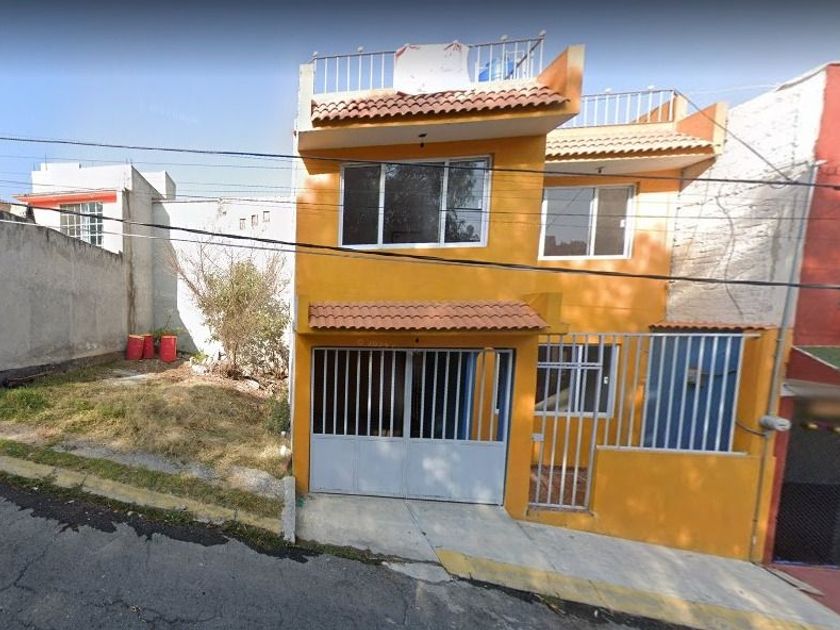 Casa en venta Calle Lomas De Andalucía 7, Fracc Lomas De Coacalco 2da Sección, Coacalco De Berriozábal, México, 55736, Mex