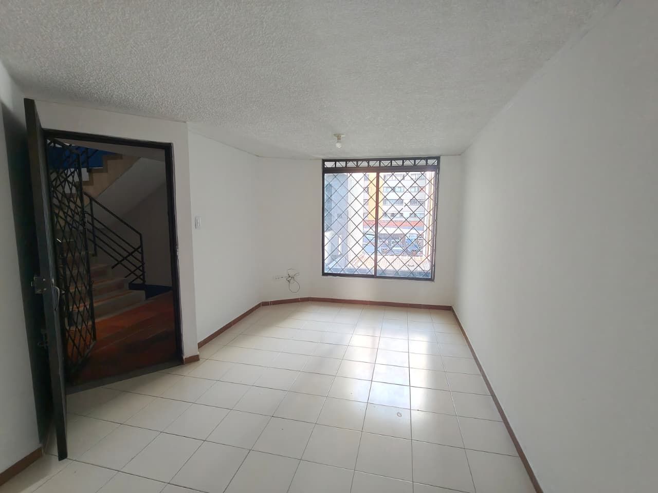 Apartamento en arriendo Antonia Santos Sur, Occidente