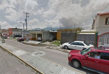 Casa en  Calle Mar De Japón, Valle Del Country, Tepic, Nayarit, 63175, Mex