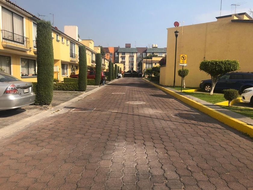 renta Casa en Lomas Estrella, Iztapalapa (EB-MH8168r)