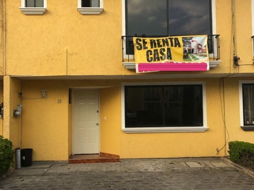 renta Casa en Lomas Estrella, Iztapalapa (EB-MH8168r)