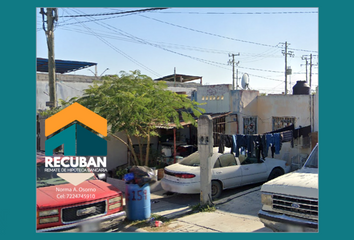 Casa en fraccionamiento en  Calle Álamos 84b, Fraccionamiento Colibrí 2do Sector, Guadalupe, Nuevo León, 67180, Mex