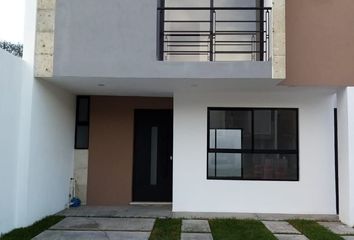 12 casas en venta en Country Club los Naranjos, León 