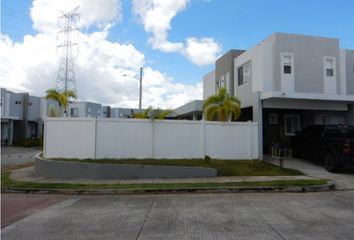 Casa en  Jose D. Espinar, San Miguelito