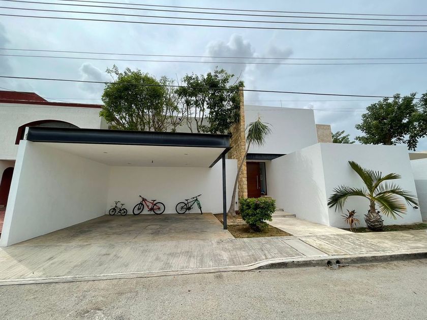 renta Casa en Jardines del Norte, Mérida, Mérida, Yucatán (EB-KM7465r)-  