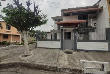 Casa en  Tarqui, Guayaquil