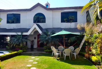 Casa en  Jardines De Cuernavaca, Cuernavaca, Morelos