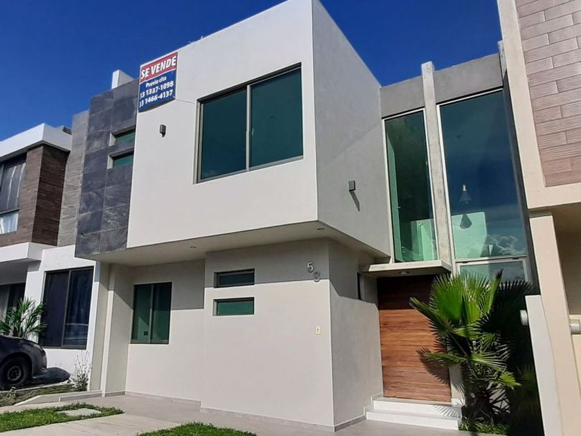 venta Casa en Fraccionamiento Valle Imperial, Zapopan, Jalisco (ptWtNc4- venta)