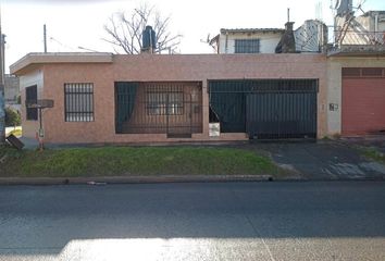 Casa en  Isidro Casanova, La Matanza