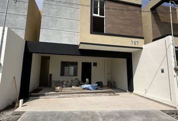 Casa en  Calle Del Chopo, Los Fresnos Cuarto Sector, Apodaca, Nuevo León, 66636, Mex