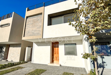 Casa en  Paseo Del N, Bosques Vallarta, Zapopan, Jalisco, 45222, Mex