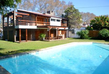 Casa en  Alberdi, Rosario