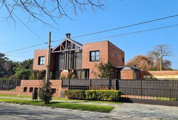 Casa en  Los Troncos, Mar Del Plata