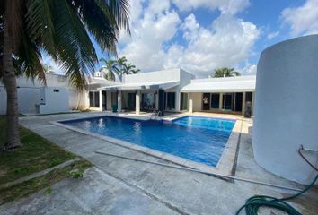 Casa en  Álamos I, Cancún