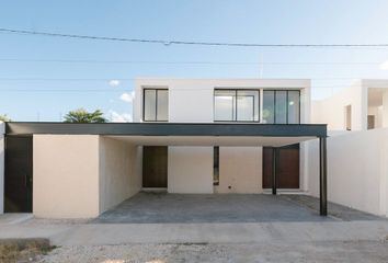 Casa en  Calle 21, Cholul, Mérida, Yucatán, 97305, Mex