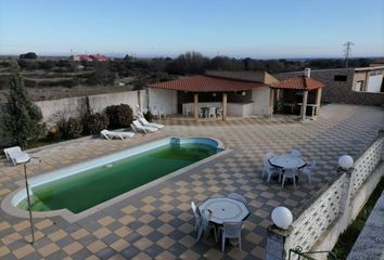 Edificio en  Fuentes De Oñoro, Salamanca Provincia