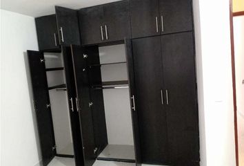 Apartamento en Calle 32, Alameda, Comuna 16 - Belén, Perímetro Urbano Medellín, Medellín, Valle De Aburrá, Antioquia, Rap Del Agua Y La Montaña, 050030, Colombia