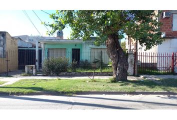 Casa en  Isidro Casanova, La Matanza