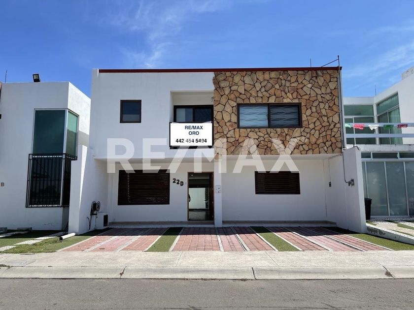 venta Casa en Alborada, Santiago de Querétaro, Municipio de Querétaro  (EB-LW8227s)
