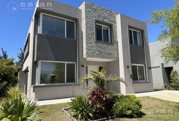 Casa en  Vista Bahía, Partido De Tigre