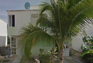 Casa en  Calle Porto Alegre 3703-3841, Fraccionamiento Guadalupana Riviera, Solidaridad, Quintana Roo, 77724, Mex