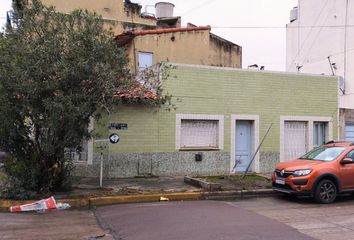 Casa en  Valentín Alsina, Partido De Lanús