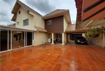 Casa en  Bellavista, Cuenca