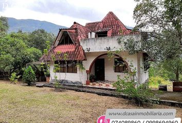 Casa en  663m+v8g, Paute, Ecuador