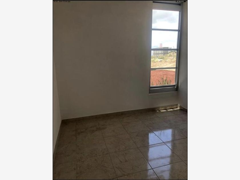 venta Casa en Pueblo Pachuquilla, Mineral de la Reforma (MX21-LE3944)-  