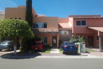 Casa en  Cerrito Colorado, Santiago De Querétaro, Municipio De Querétaro