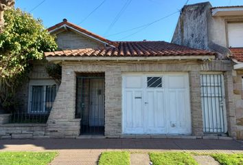 Casa en  Las Avenidas, Mar Del Plata