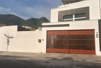 Casa en  Satélite 6 Sector Acueducto, Monterrey