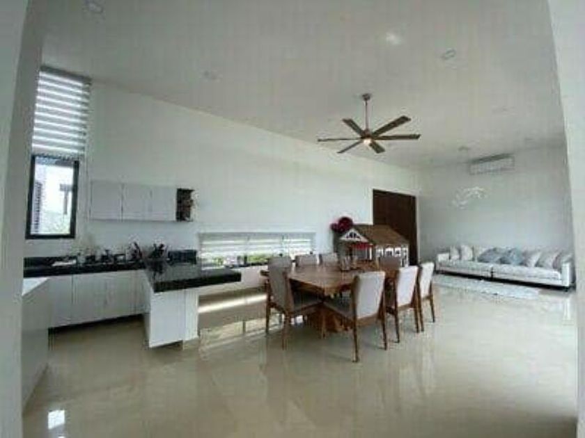 renta Casa en Mérida Centro, Mérida, Yucatán (MX20IM8314) icasas.mx