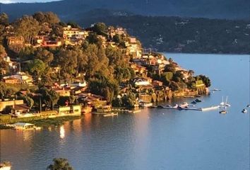 Casa en  Carretera A La Peña 142, La Peña, Valle De Bravo, México, 51200, Mex