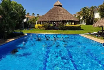 Condominio horizontal en  La Cruz De Huanacaxtle, Bahía De Banderas, Nayarit, 13098, México