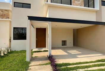 Casa en  Calle 18 101-101, Cholul, Mérida, Yucatán, 97305, Mex