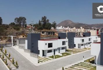 Casa en  Calle Paseo Zoquitl, Fraccionamiento Acozac, Ixtapaluca, México, 56537, Mex
