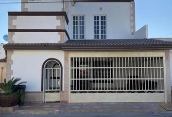Casa en  Prolongación Vía Apia 582, Fracc Quintas Villa Nápoles, Gómez Palacio, Durango, 35014, Mex