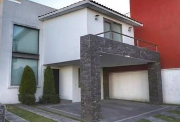 Casa en fraccionamiento en  Privada Ignacio Comonfort, Residencial Torre Vieja, Metepec, México, 52177, Mex