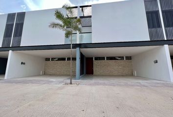 Casa en condominio en  Pueblo Conkal, Conkal