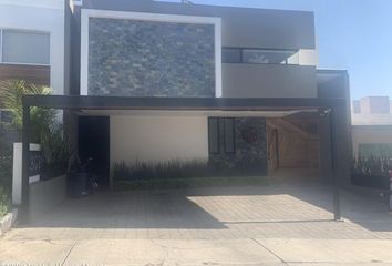 Casa en fraccionamiento en  Lomas De Juriquilla, Misión De San Francisco, Fracc. Lomas De Juriquilla, Santa Rosa Jáuregui, Querétaro, México