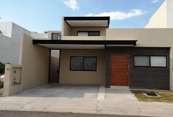 Casa en  Boulevard Universitario, Fraccionamiento Nuevo Paraíso, Querétaro, 76230, Mex