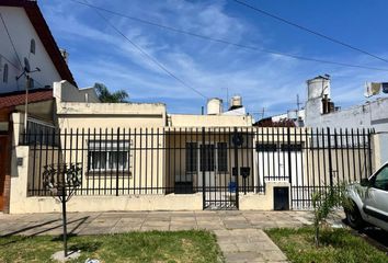 Casa en  Pasaje Lavalle 3456, Ciudad Del Libertador General San Martín, General San Martín, B1650, Provincia De Buenos Aires, Arg