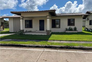 Casa en  Avenida Primera Oeste, David, Chiriquí, Pan