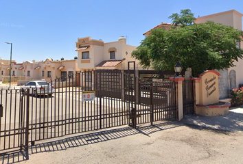 Casa en fraccionamiento en  Calle Castilla, Fracc Puerta Real Residencial, Hermosillo, Sonora, 83177, Mex
