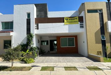 Casa en condominio en  Arcos De Guadalupe, Zapopan, Jalisco