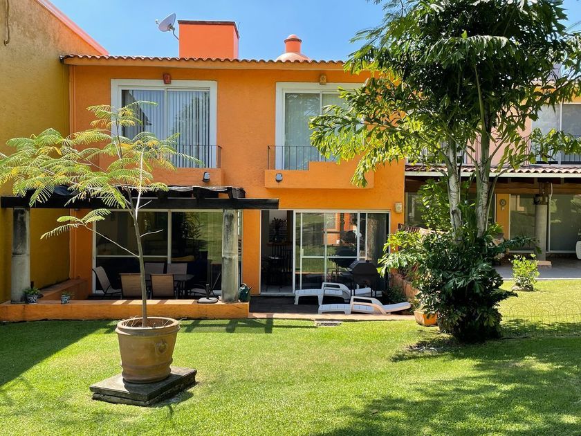 venta Casa en condominio en Fraccionamiento Burgos Bugambilias, Temixco,  Morelos (EB-FA8843s)