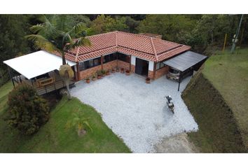 Villa-Quinta en  El Carmen De Viboral, Antioquia