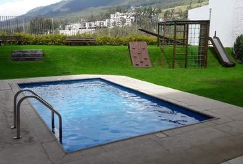 Casa en  Cumbayá, Quito
