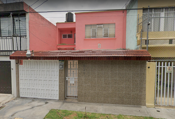 Casa en  Avenida Casma 685-729, Norte-basílica De Guadalupe, Lindavista, Gustavo A Madero, Ciudad De México, 07300, Mex